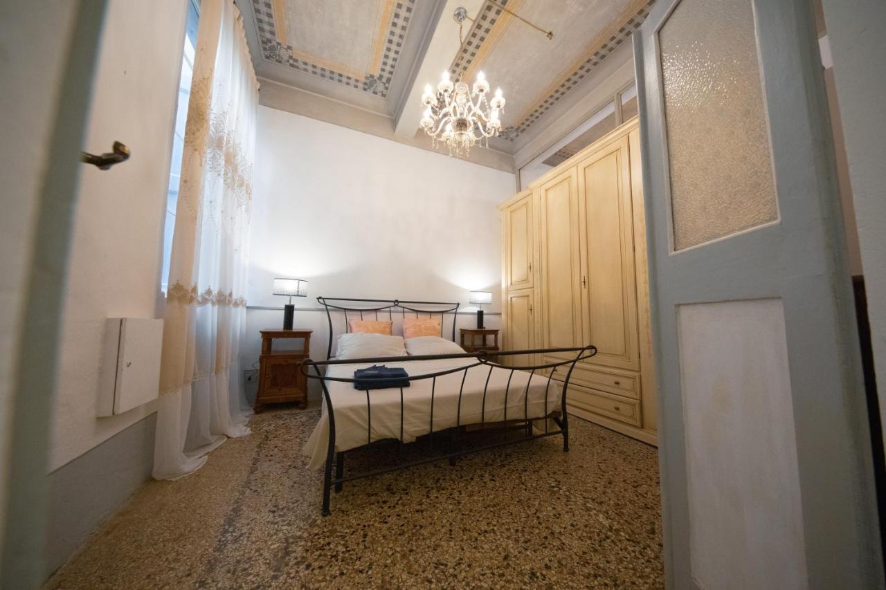 Апартаменты Anna'S House Модена Экстерьер фото